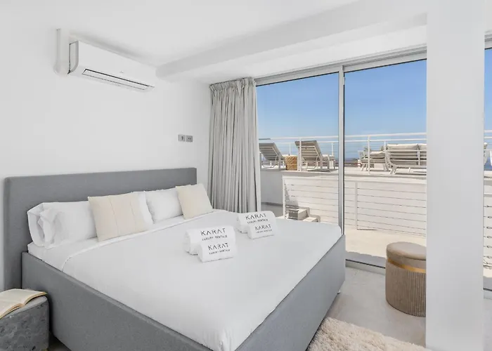 Karat Punta Rasca Villa *