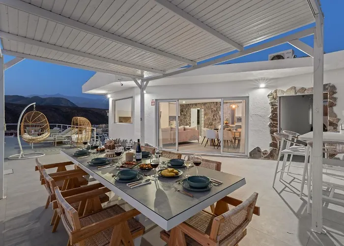 Karat Punta Rasca Villa