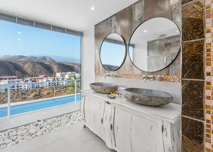 Karat Punta Rasca Villa