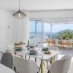 Karat Punta Rasca Villa